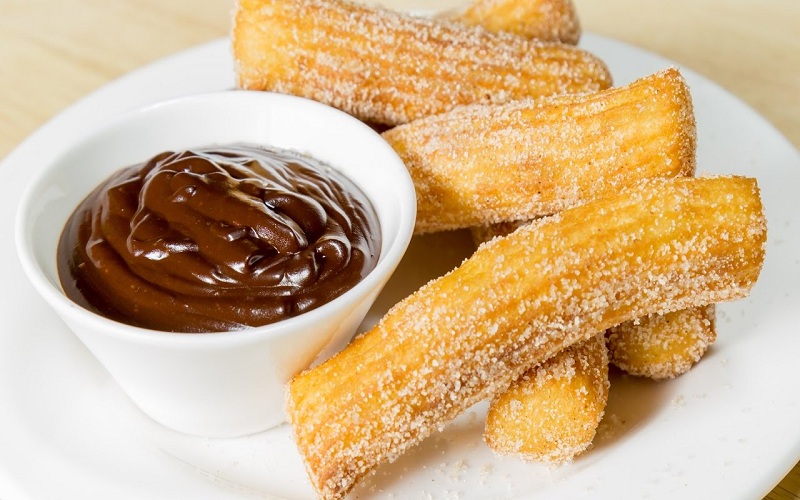 Churros với Dulce de Leche 